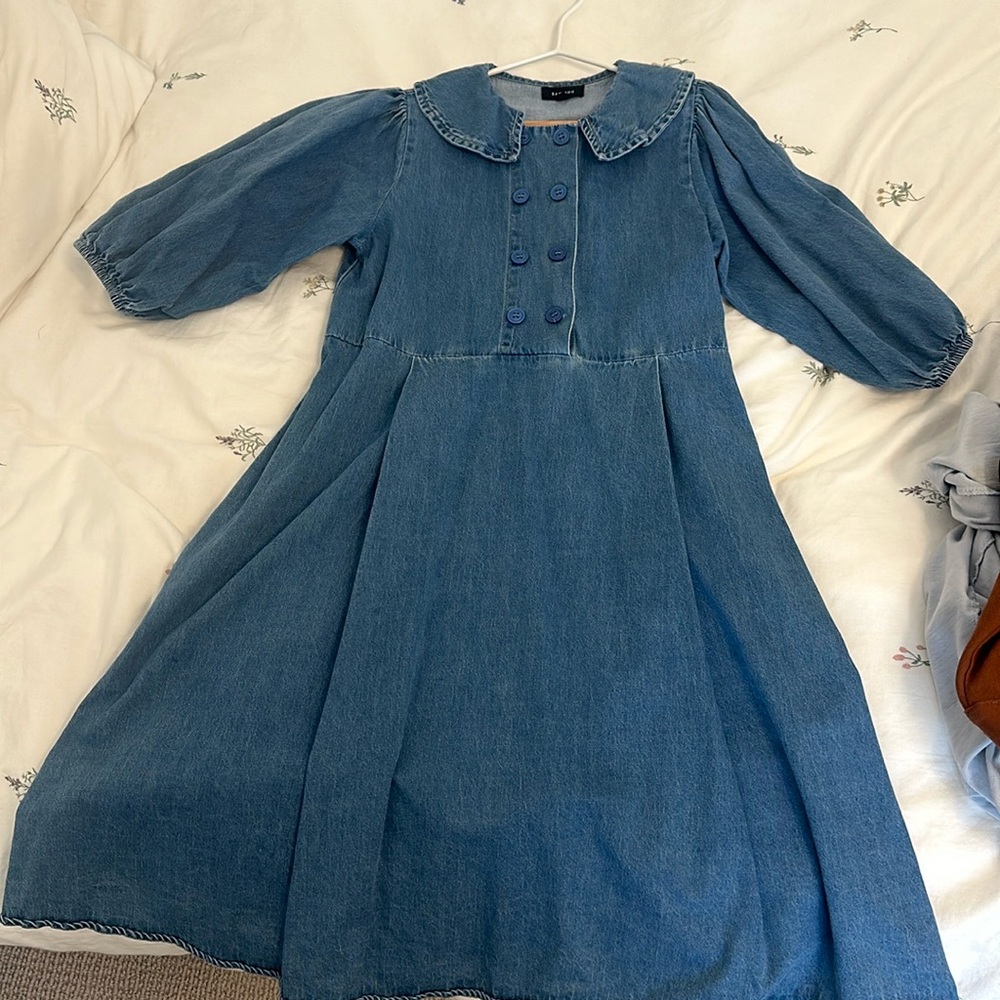 Bamboo denim dress. Adorable style! Size 10 girls